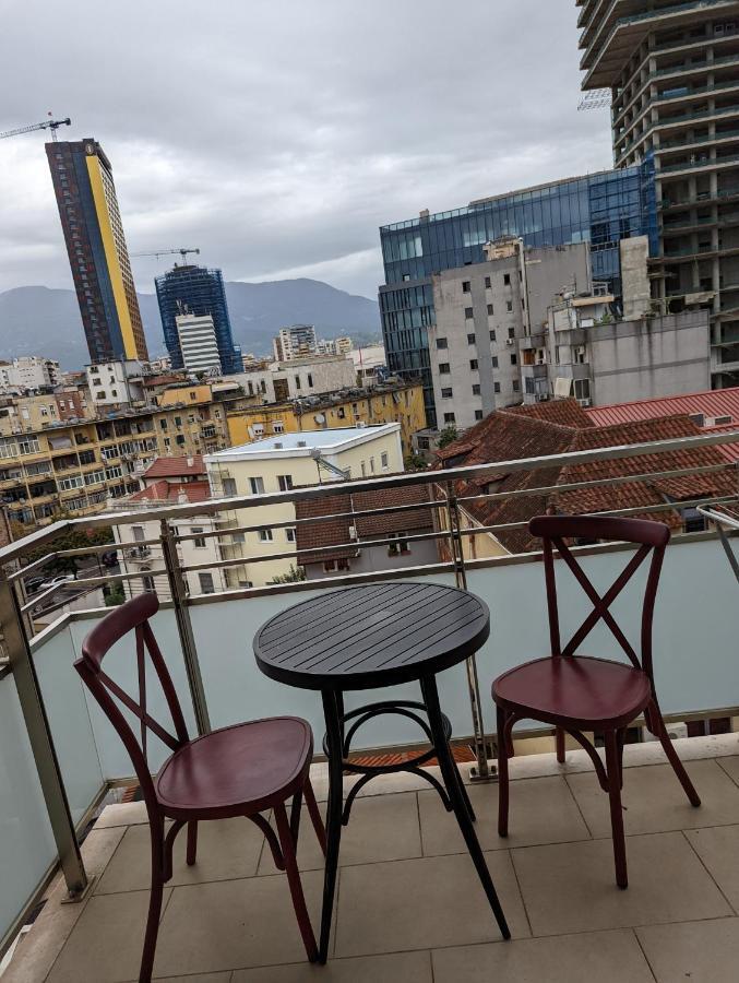 Apartamento Spiranca Downtown Comfort Tirana Exterior foto